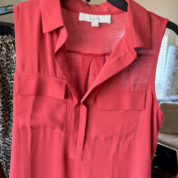 Beautiful coral color silk Loft collared tank top- size x small - Picture 4 of 6